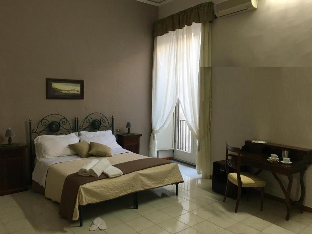 Soggiorno Paradiso Napoli Bagian luar foto